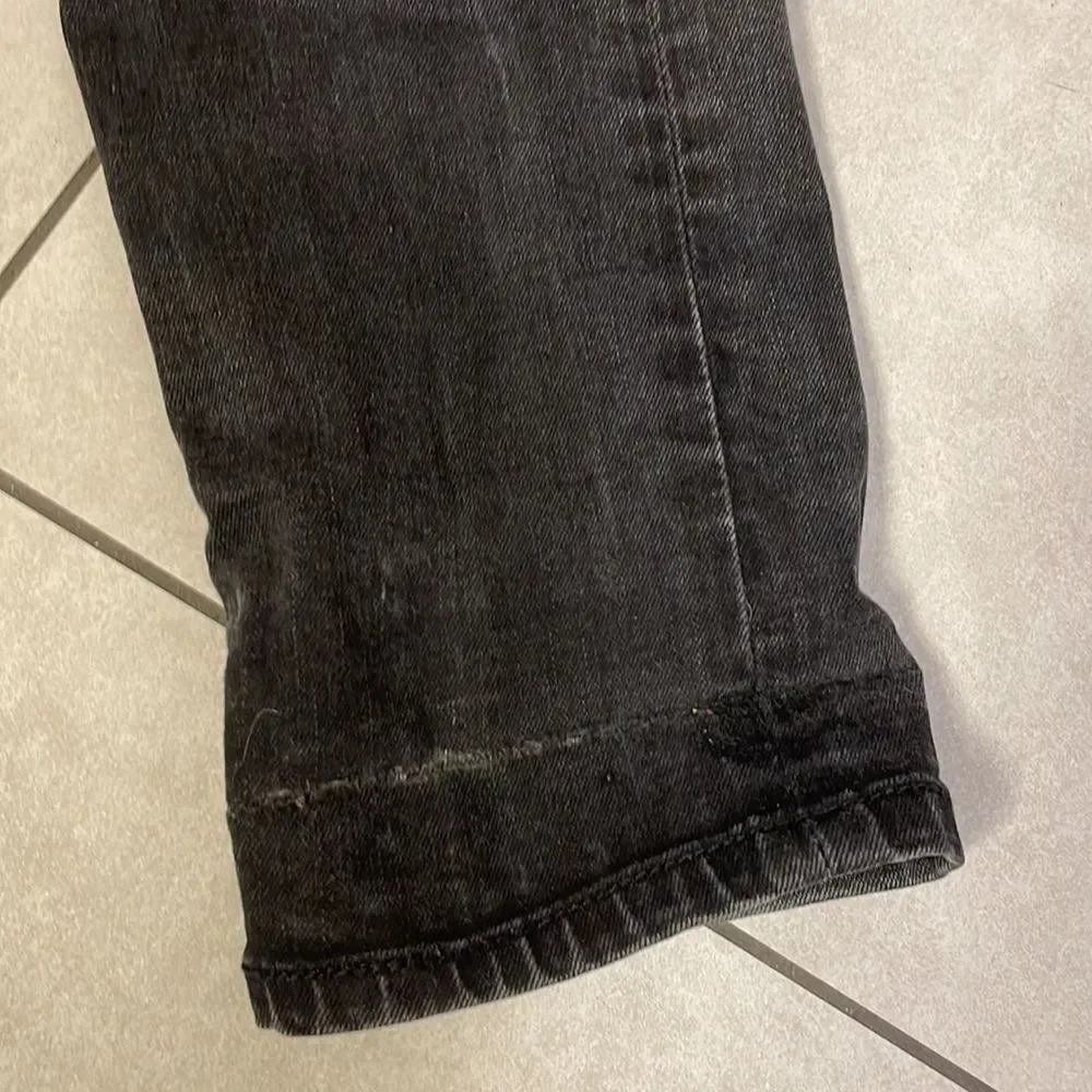 Levi’s 519 Mens black jeans